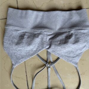 ALO Yoga Light Gray sport bra